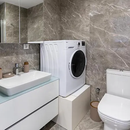 Stylish Urban Apt- Soak Up The City's Vibes Istambul